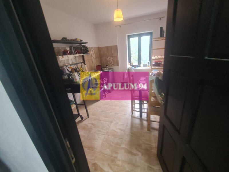 Spatiu comercial de vanzare in Campina