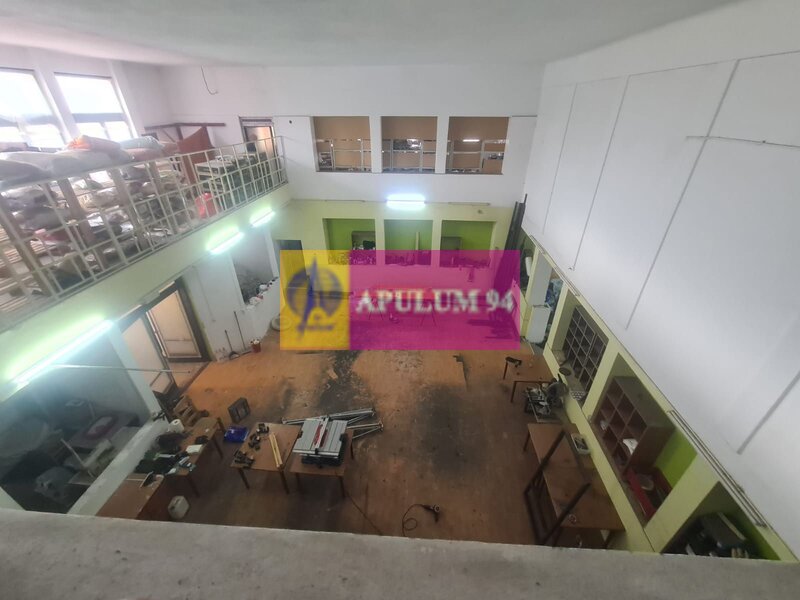Spatiu comercial de vanzare in Campina