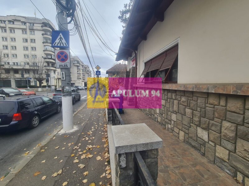 Spatiu comercial de vanzare in Campina